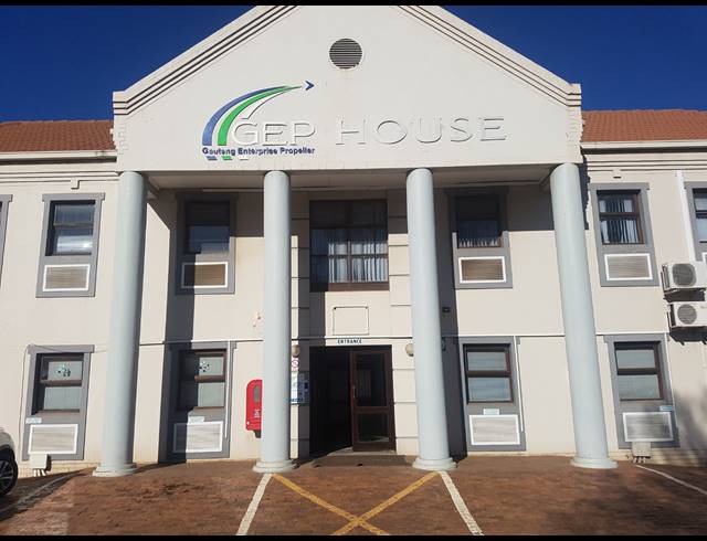 800M² OFFICE FOR SALE IN ARDENWOLD SH